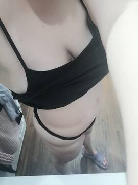 Public Photo of Ladypin97